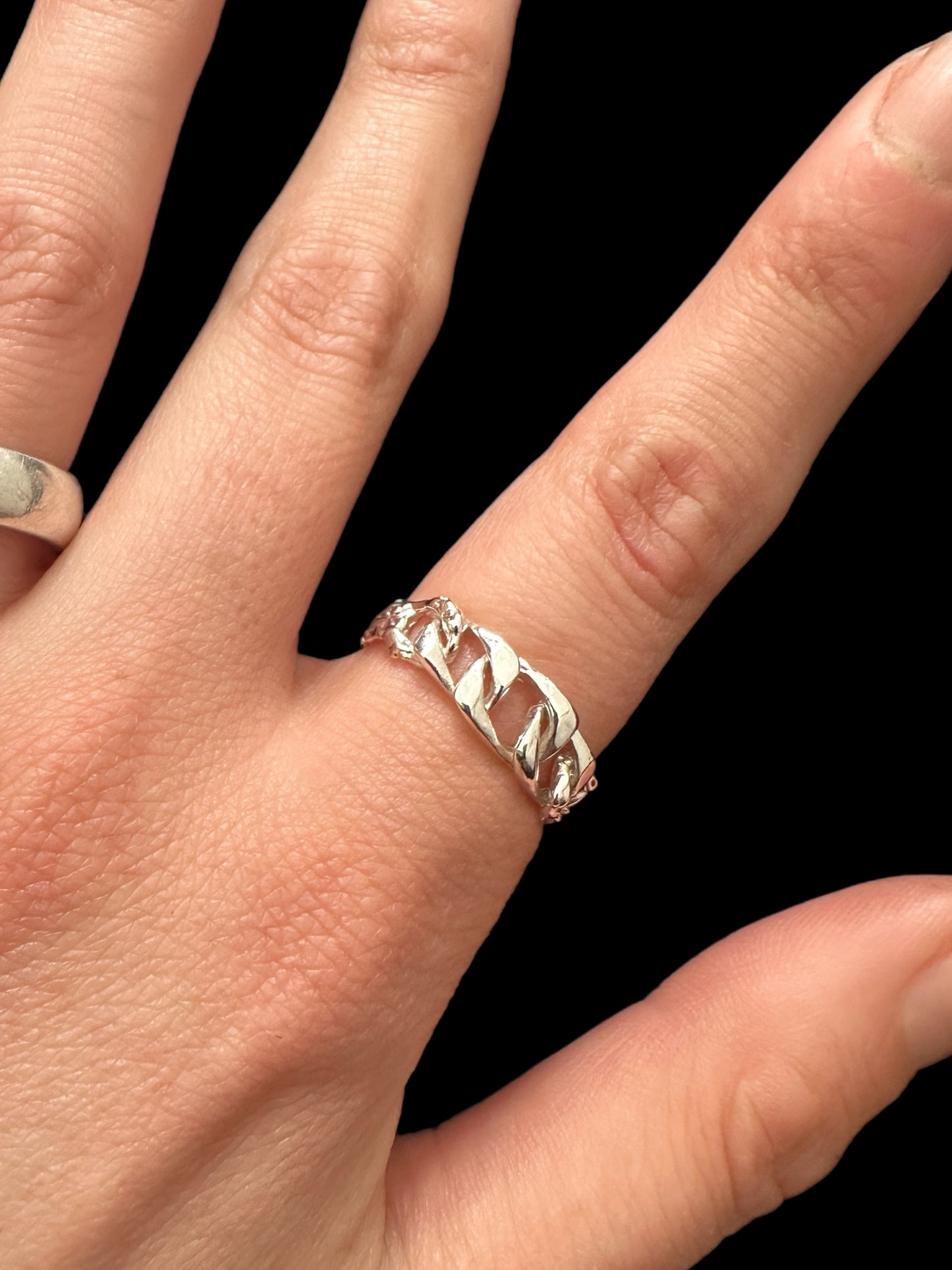 GLÉIPNIR RING