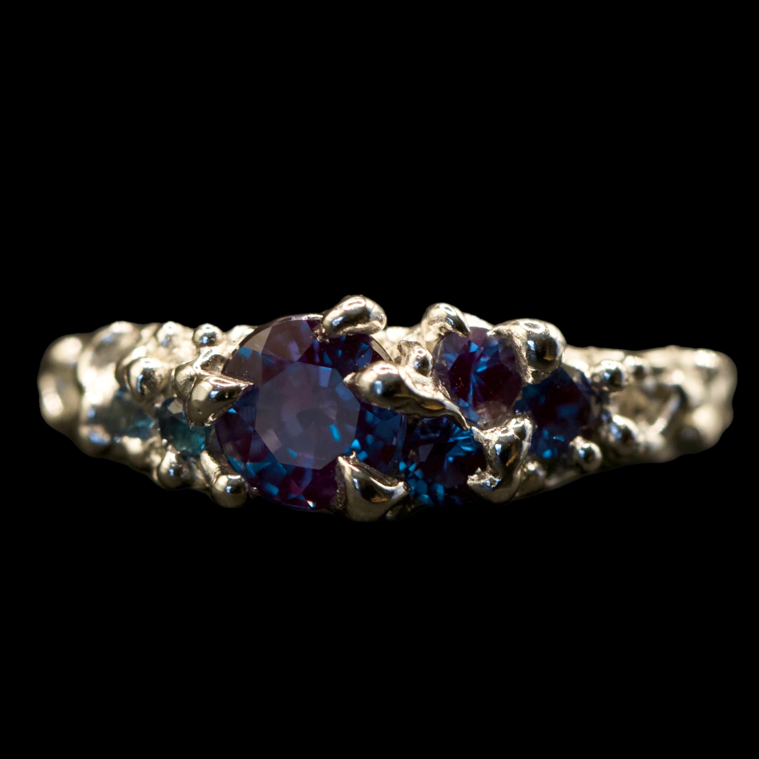 EMBLA RING + ALEXANDRITE