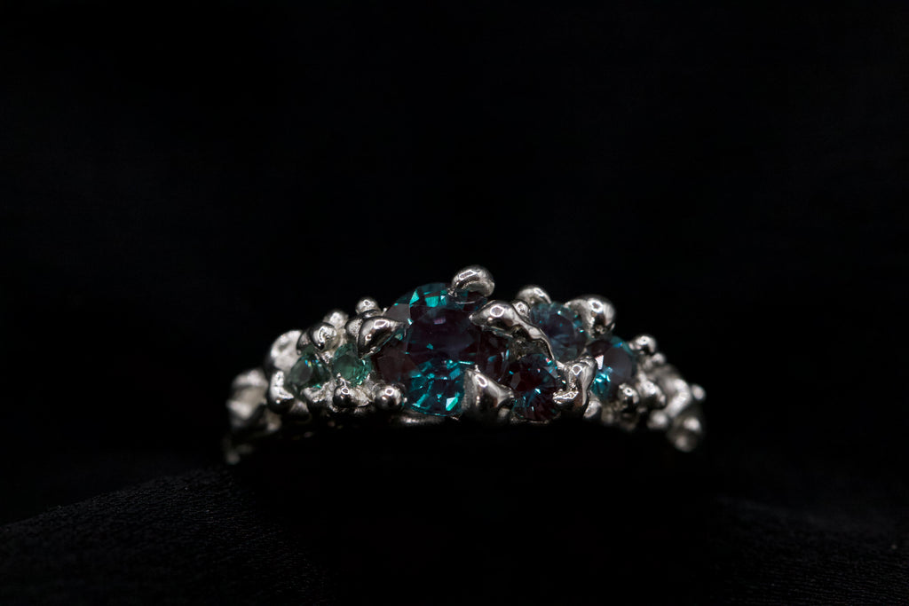 EMBLA RING + ALEXANDRITE