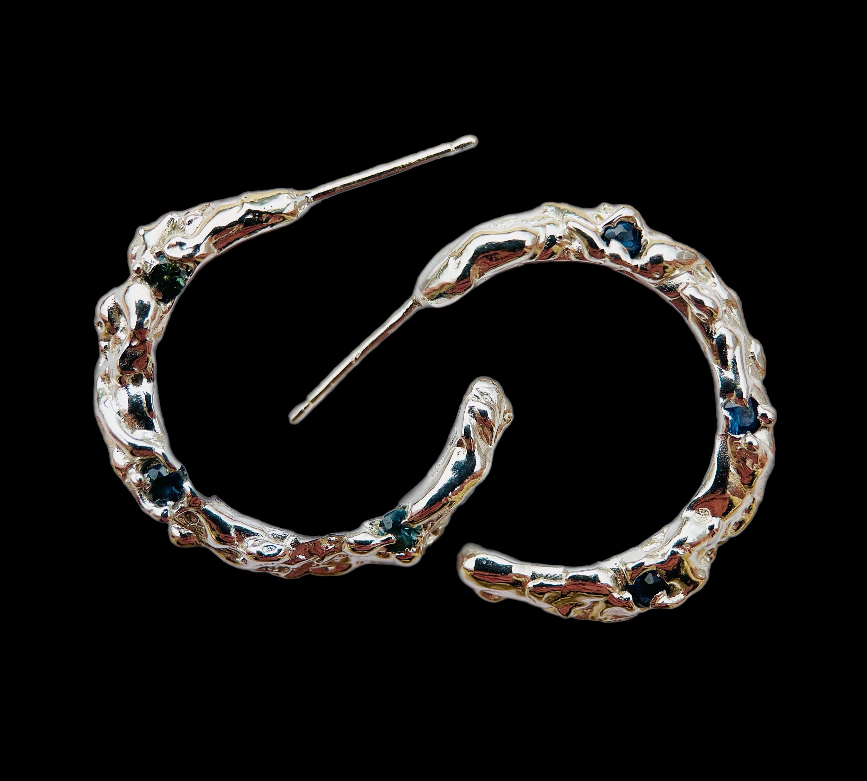 MAGNI HOOPS + SAPPHIRE