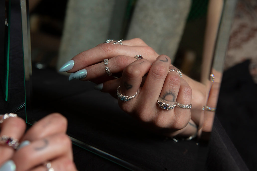 EMBLA RING + ALEXANDRITE