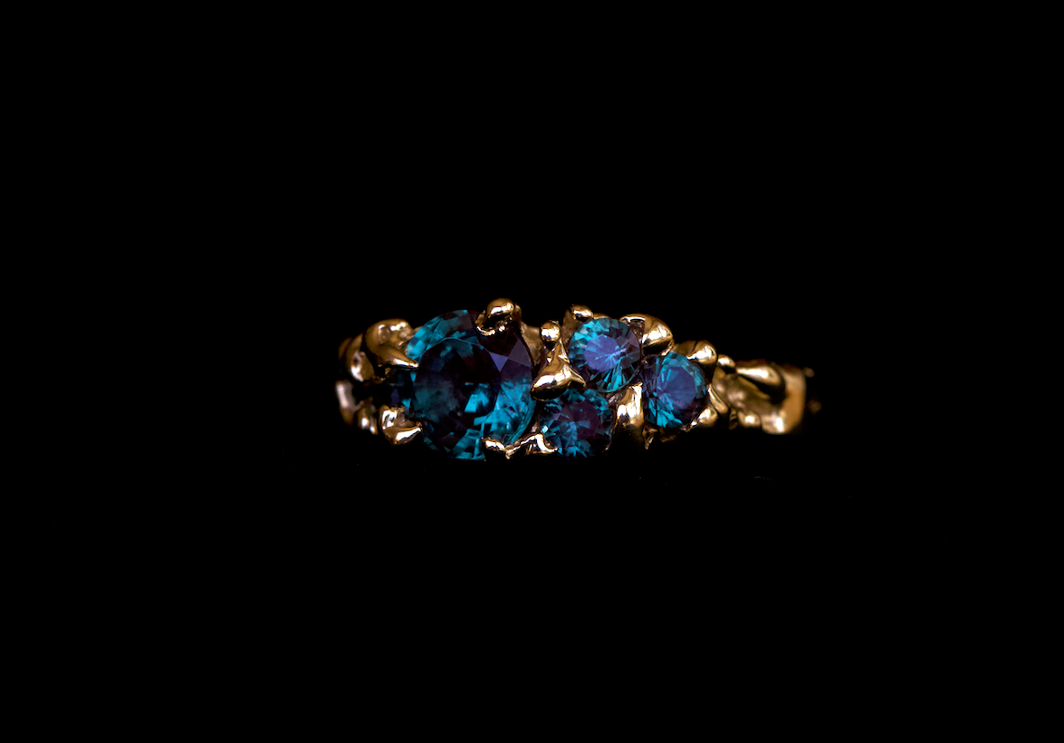 EMBLA RING + ALEXANDRITE